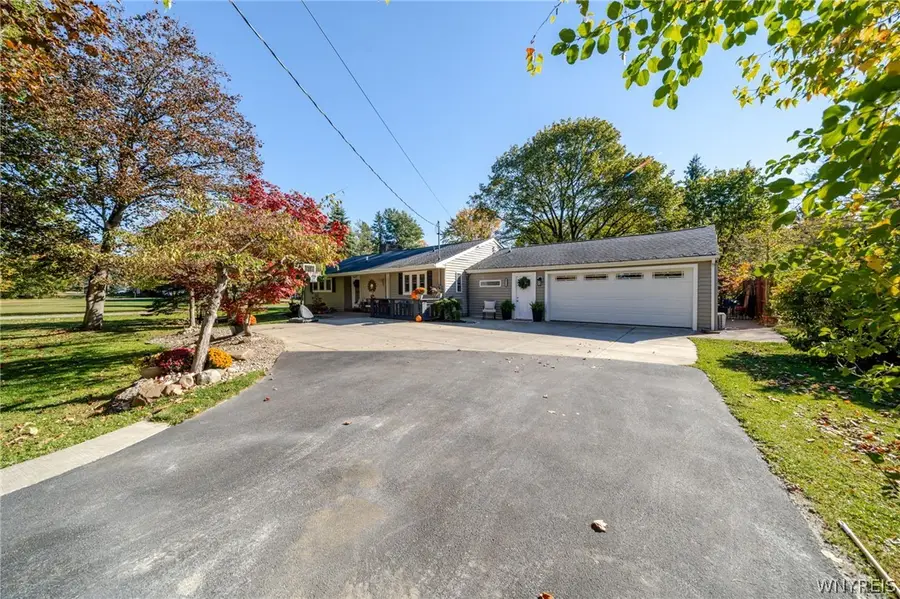 6775 Jewett Holmwood Road, Orchard Park, NY 14127 - #3