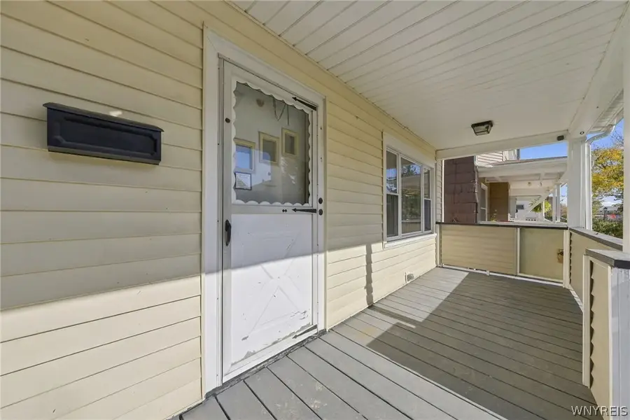 43 W Hazeltine Avenue, Buffalo, NY 14217 - #2