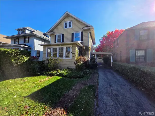 33 E Girard Boulevard, Buffalo, NY 14217