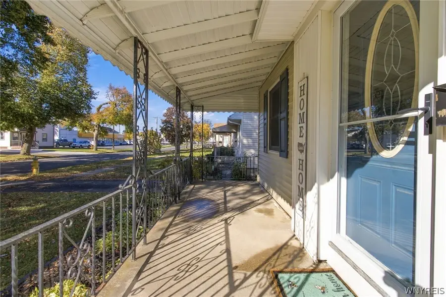 635 74th Street, Niagara Falls, NY 14304 - #2