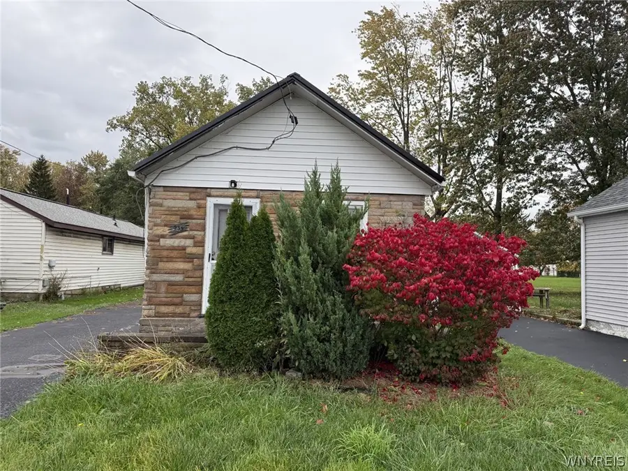 959 Erie Avenue, North Tonawanda, NY 14120 - #2