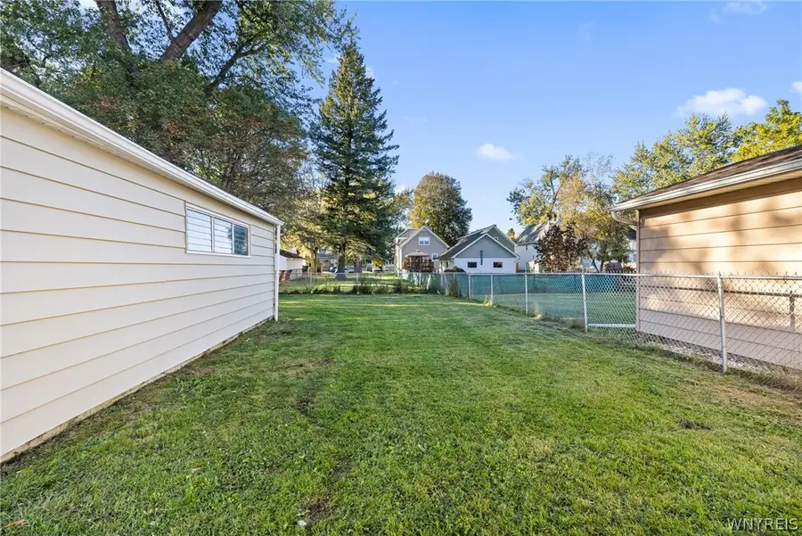38 Riverview Place, Buffalo, NY 14210 - #3