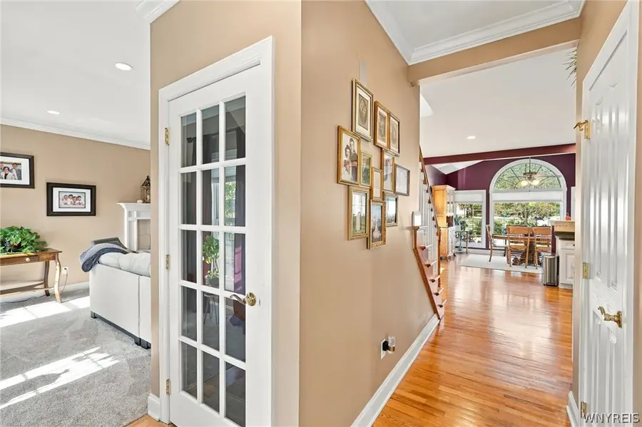 7061 Lakeside Drive, Niagara Falls, NY 14304 - #2