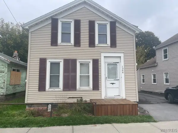 1306 Oriskany Street W, Utica, NY 13502