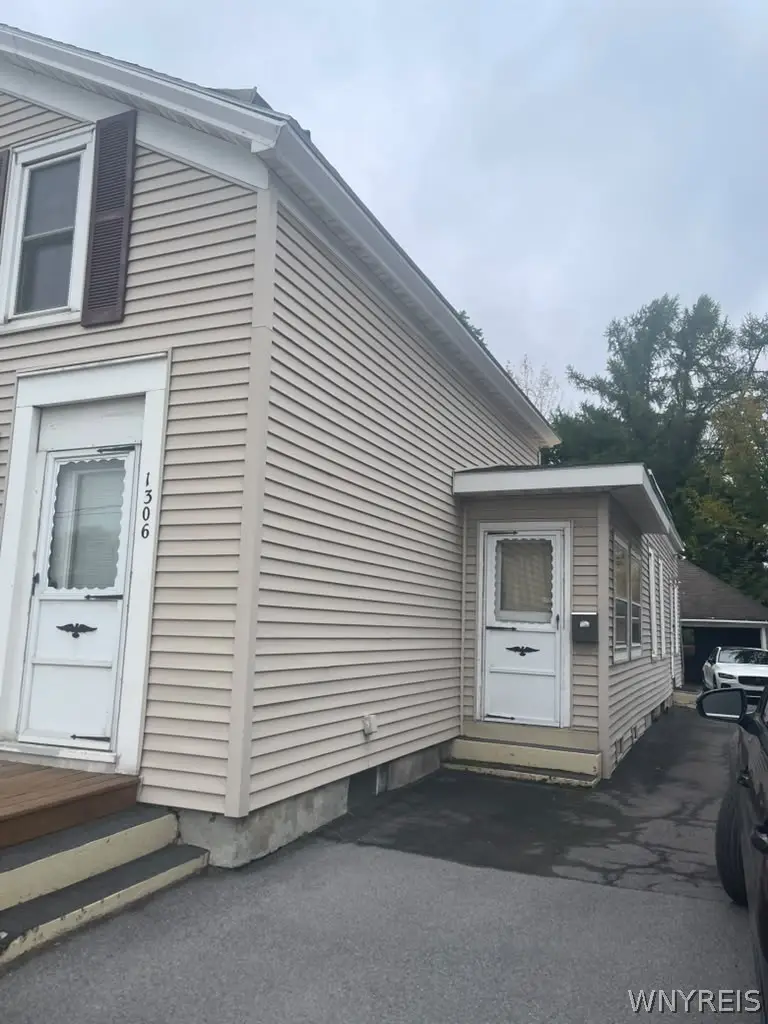 1306 Oriskany Street W, Utica, NY 13502 - #2