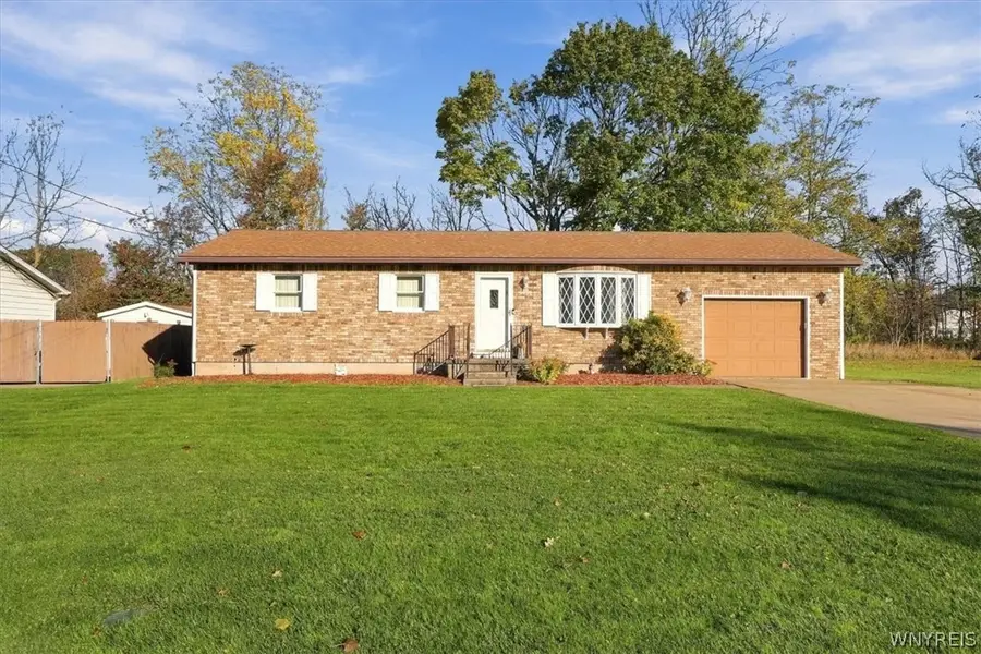 6908 Joanne Circle N, Niagara Falls, NY 14304 - #2