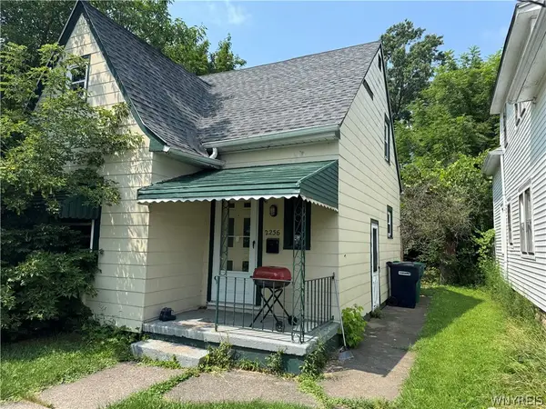 2256 Weston Avenue, Niagara Falls, NY 14305