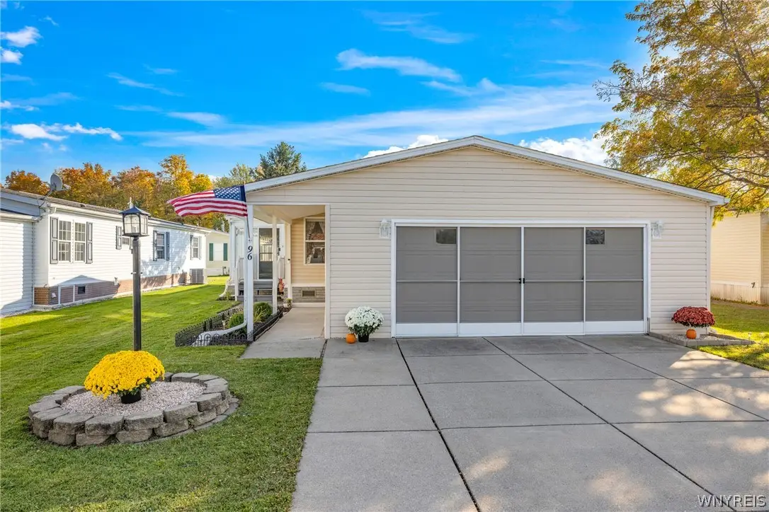 96 Golden Pond Est, Akron, NY 14001 - #1