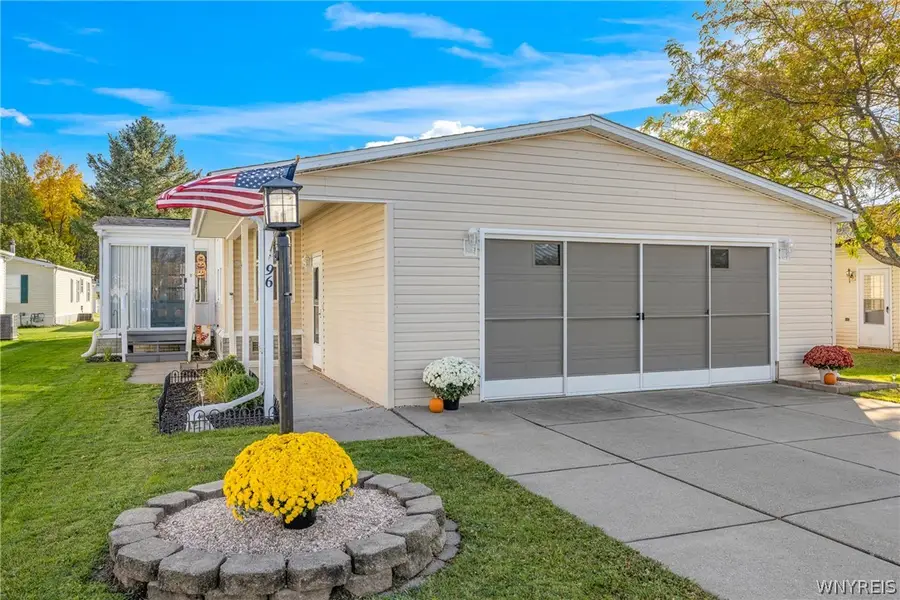 96 Golden Pond Est, Akron, NY 14001 - #3