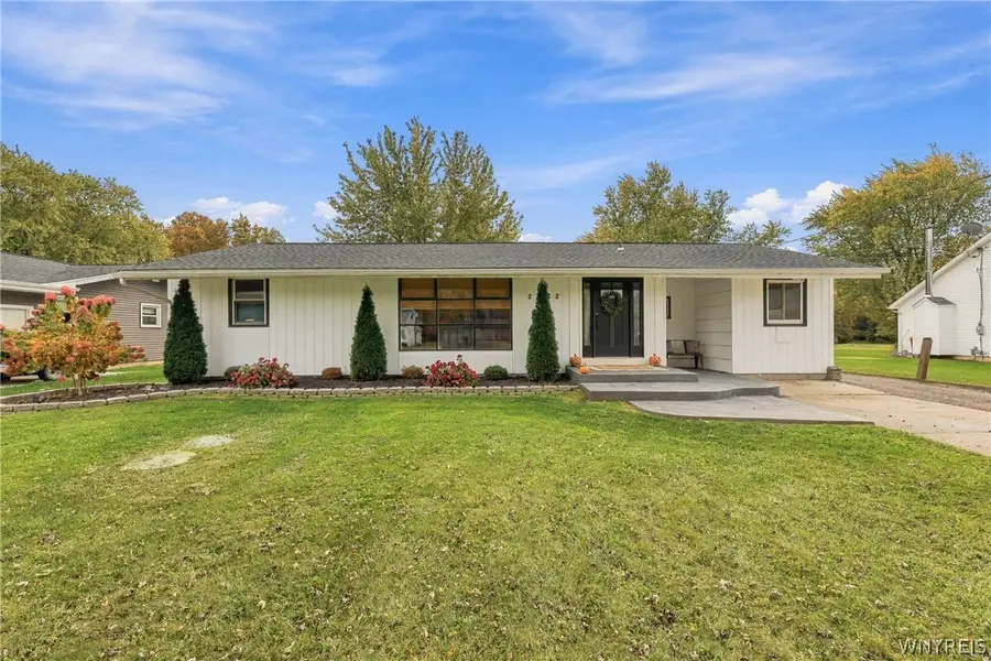 2962 Sunset Drive, Grand Island, NY 14072 - #3