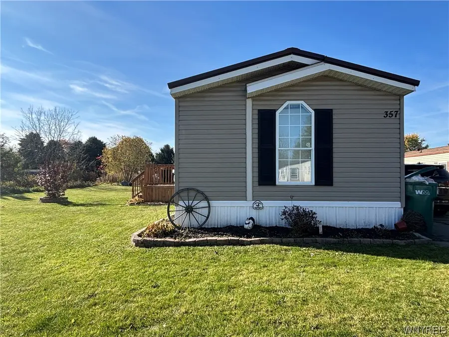357 Grandview Dr, Arcade, NY 14009 - #2
