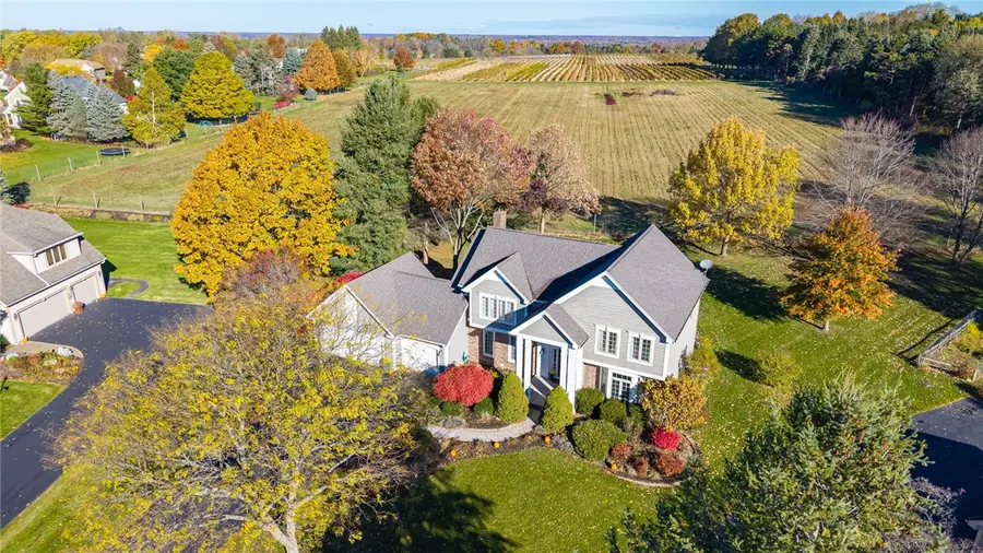 8 Riesling Court, Fairport, NY 14450 - Image #3