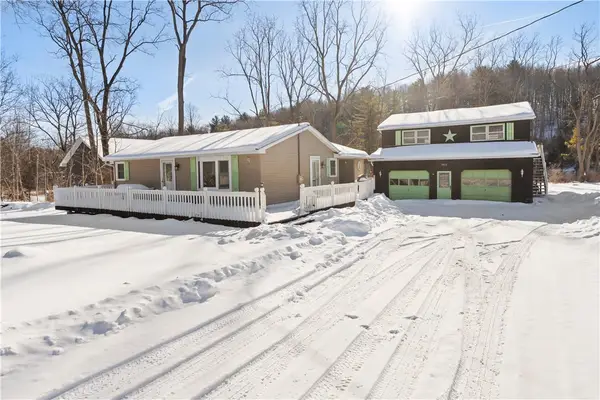 8823 Eelpot Road, Naples, NY 14512