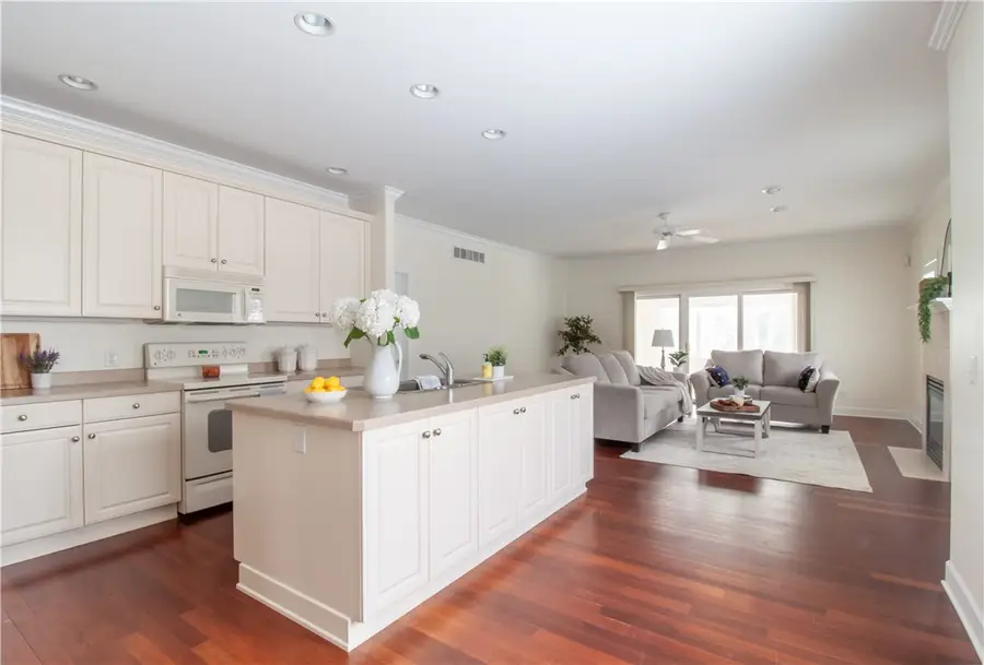 5563 Lakewood Trail, Canandaigua, NY 14424 - #3