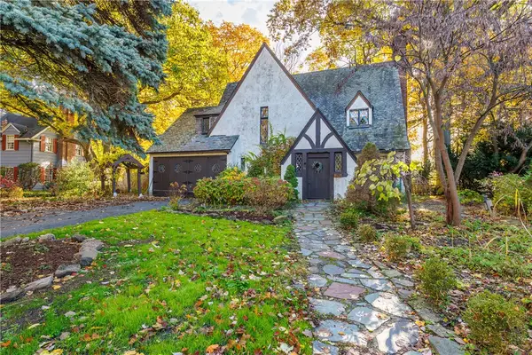 21 Hillsboro Road, Rochester, NY 14610