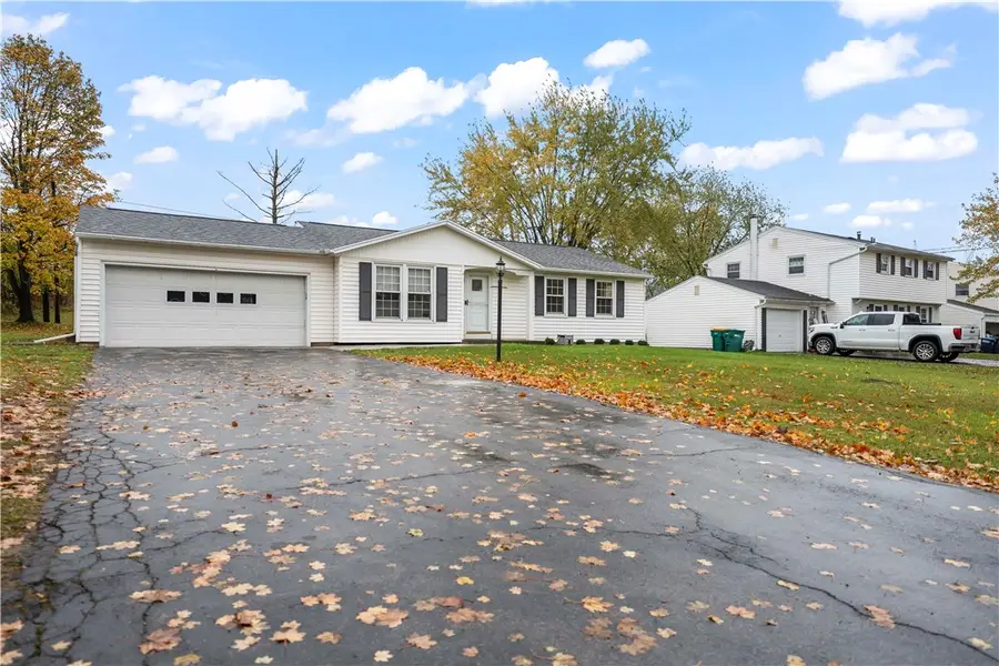 57 Blackwell Lane, Henrietta, NY 14467 - Image #2