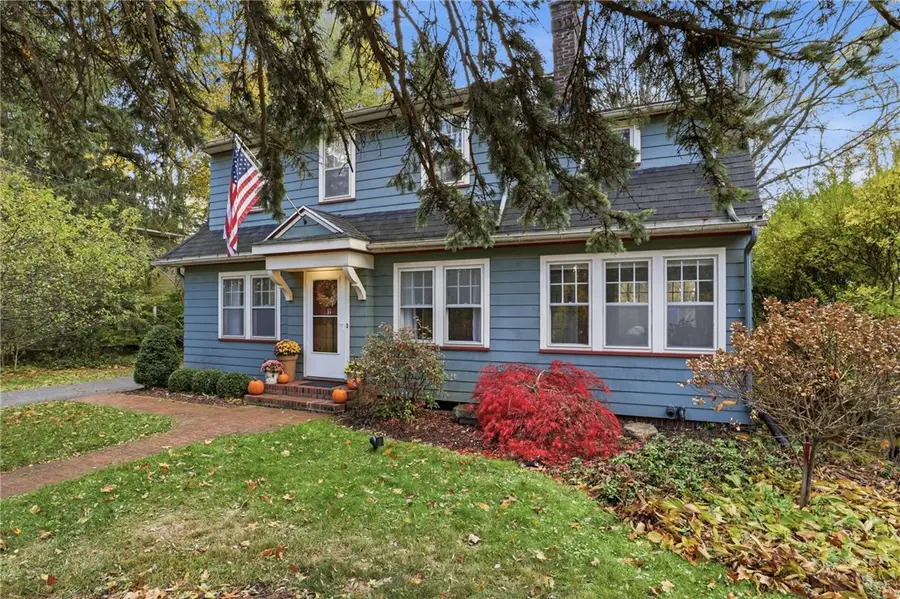 11 Golf Avenue, Pittsford, NY 14534 - Image #2