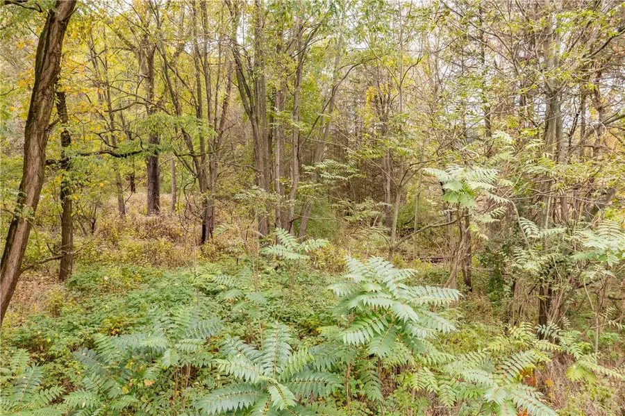 3 Surrey Hill Lane, Pittsford, NY 14534 - Image #2