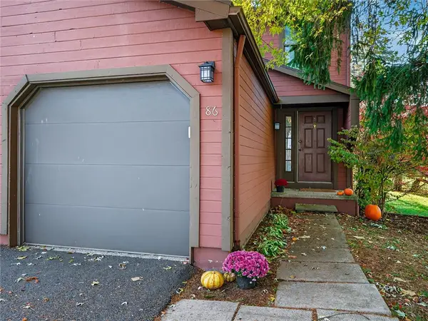 86 Broxbourne Drive, Fairport, NY 14450