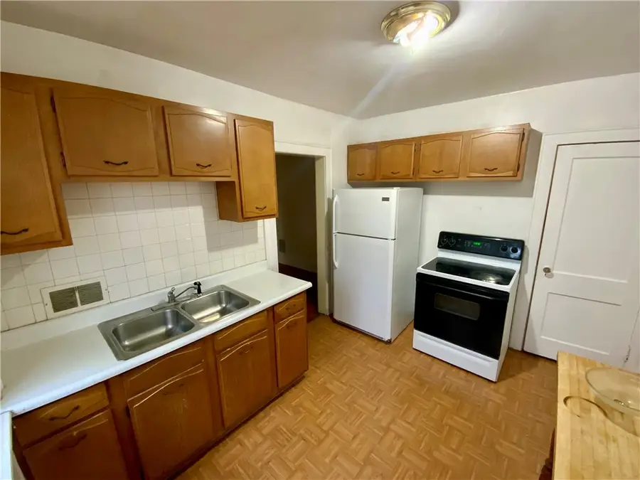 518 Augustine Street, Rochester, NY 14613 - Image #2