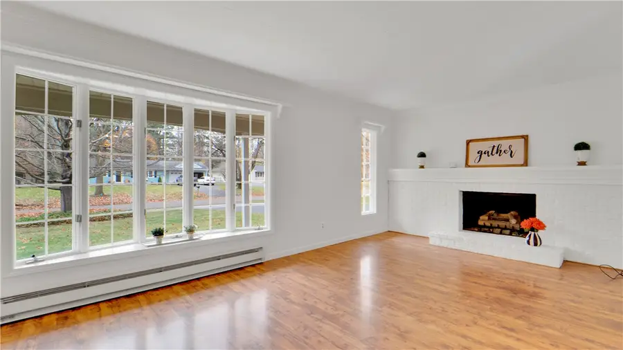 35 Harvest Road, Fairport, NY 14450 - Image #2