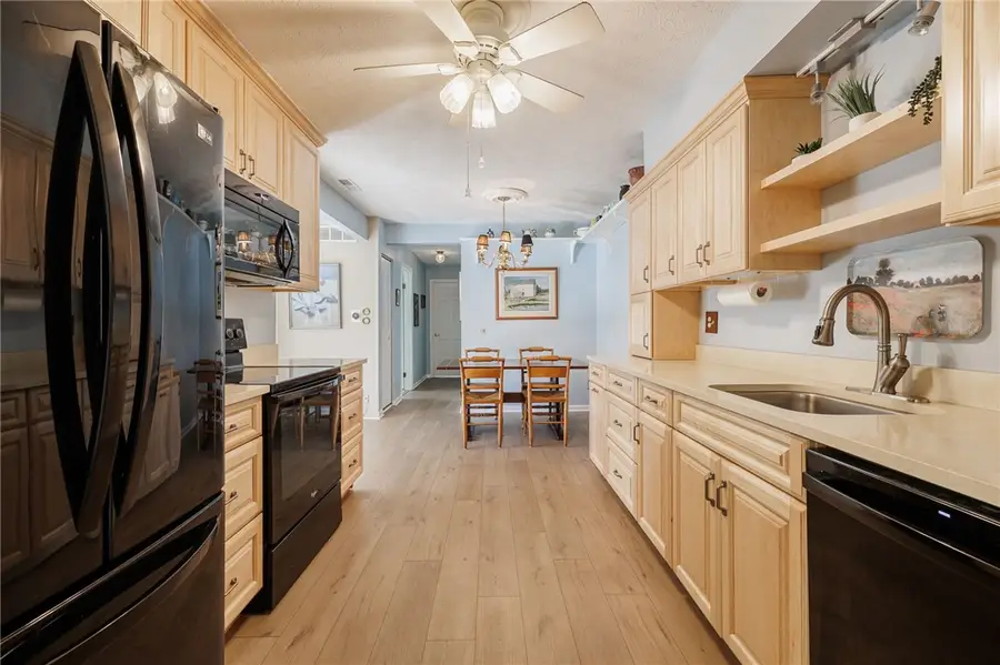 15 Great Wood Court #6, Fairport, NY 14450 - Image #3