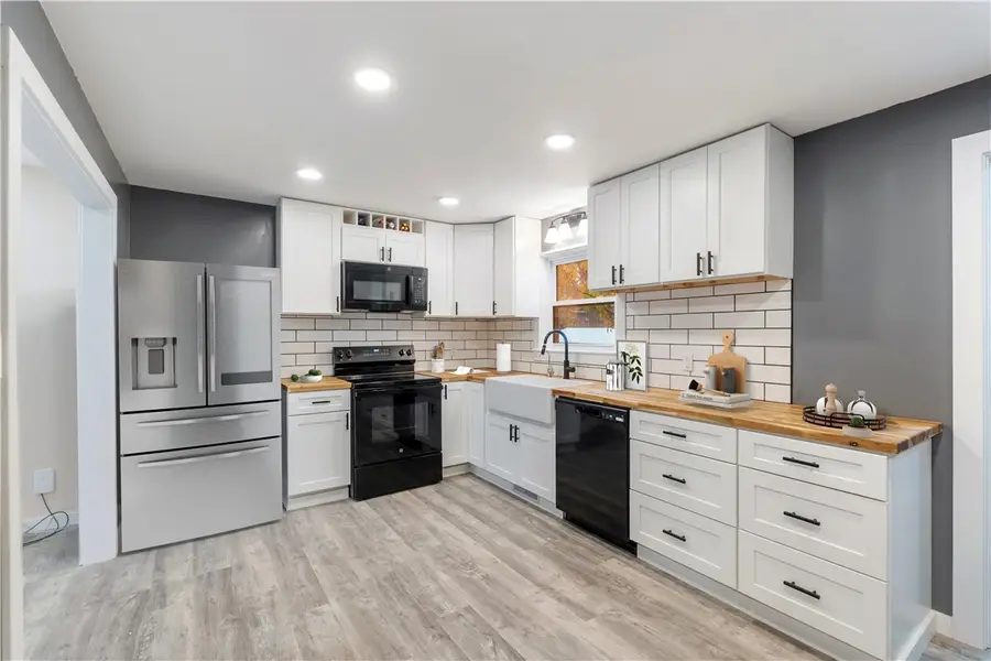 98 Bayton Drive, Rochester, NY 14622 - Image #2