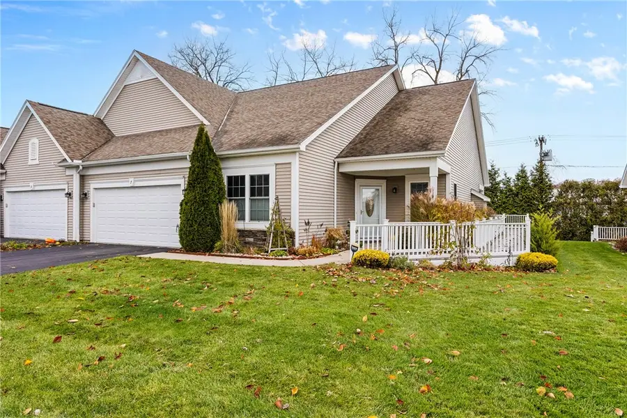 7 Silverwood Circle, East Rochester, NY 14445 - Image #2