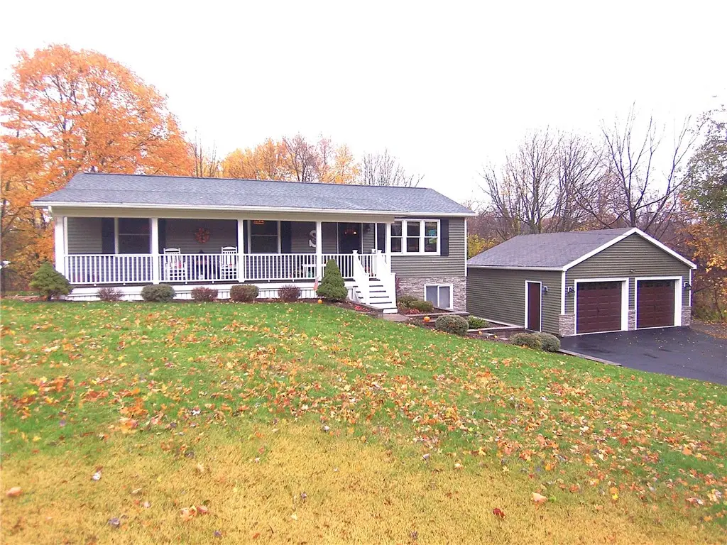 7185 Sutton Rd, Newark, NY 14513 - Image #1