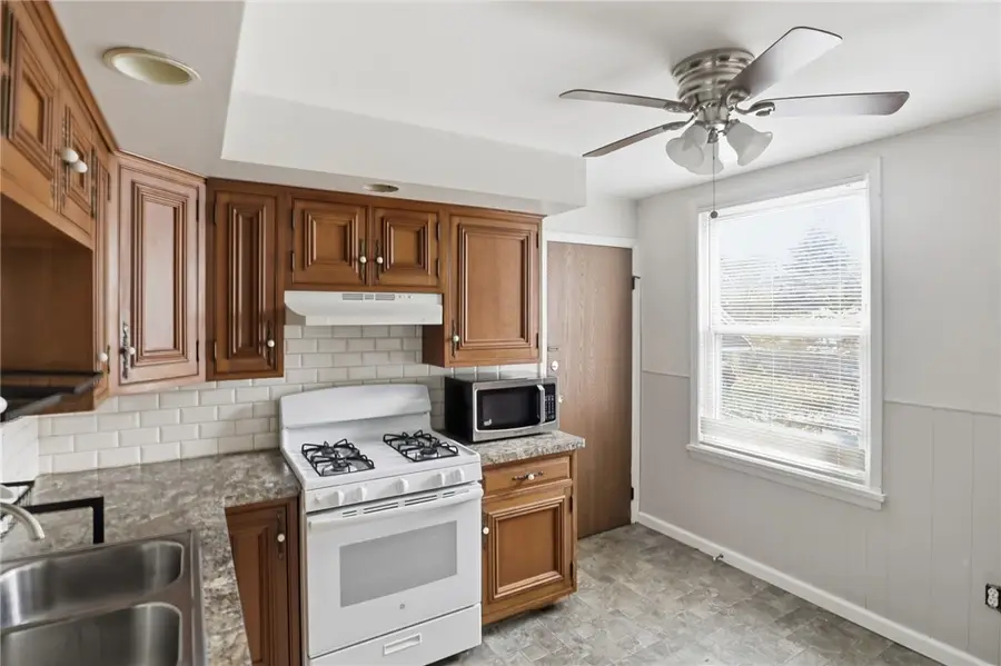 4232 Lake Avenue, Rochester, NY 14612 - Image #3