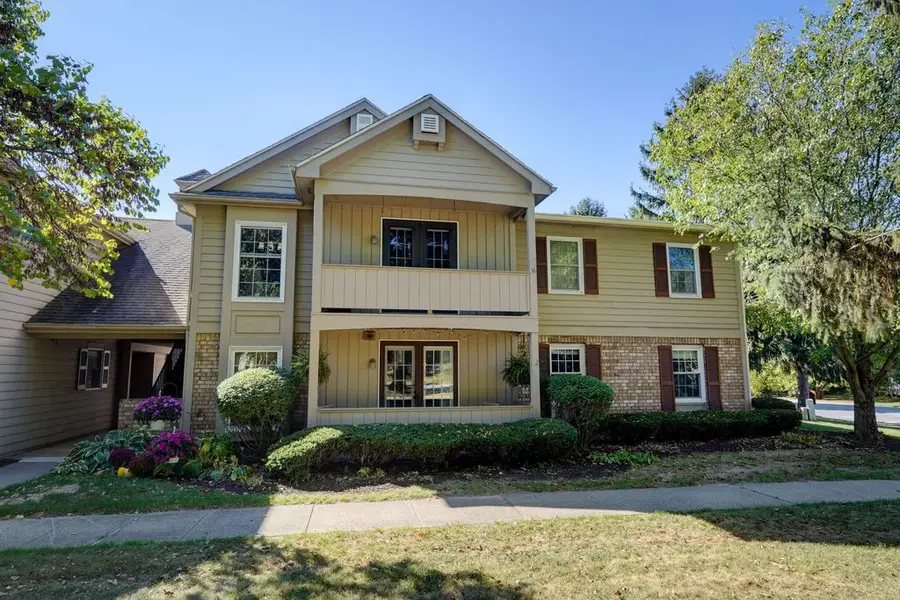 32 Wood Creek Drive, Pittsford, NY 14534 - Image #2