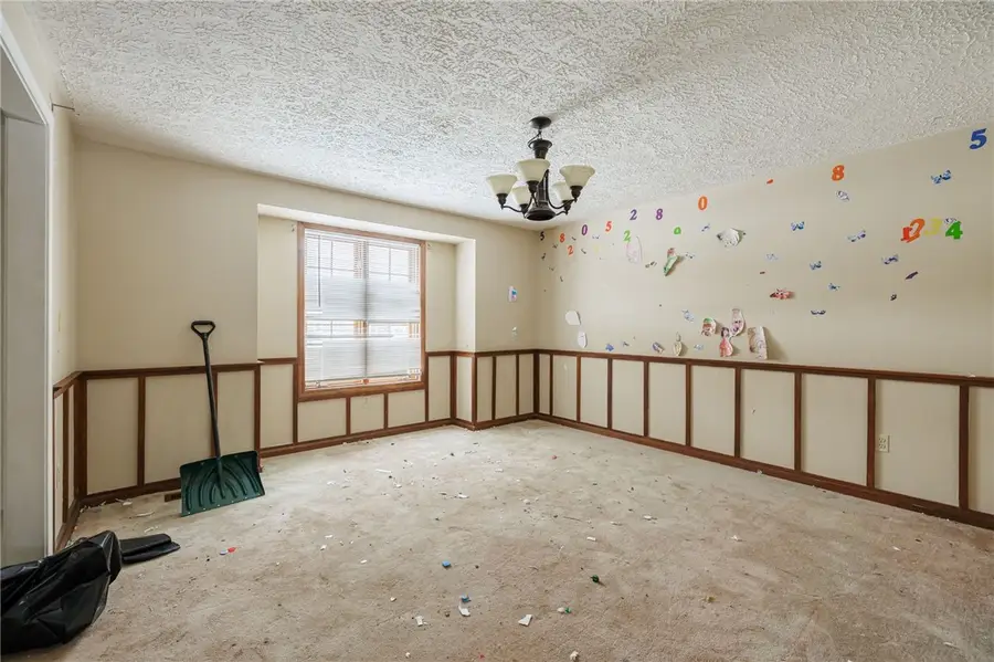 395 Taylor Rd, Honeoye Falls, NY 14472 - Image #3