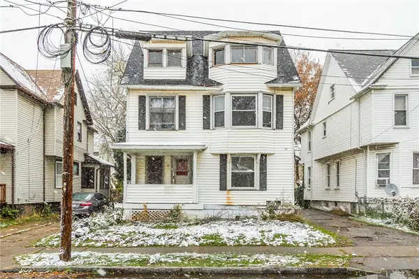 32 Fair Pl, Rochester, NY 14609