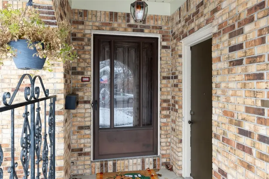 96 Suburban Court, Buffalo, NY 14224 - Image #2