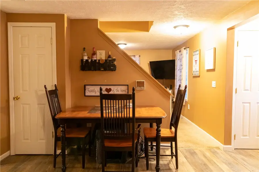 192 Lowden Point Road, Rochester, NY 14612 - Image #3