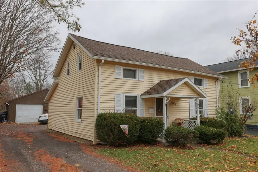 72 Chapel Street, Canandaigua, NY 14424 - Image #3