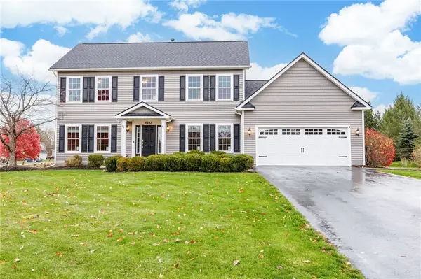 6233 Pheasants Crossing, Farmington, NY 14425