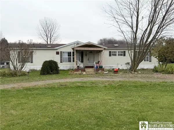 3200 Clymer Sherman Road, Sherman, NY 14781