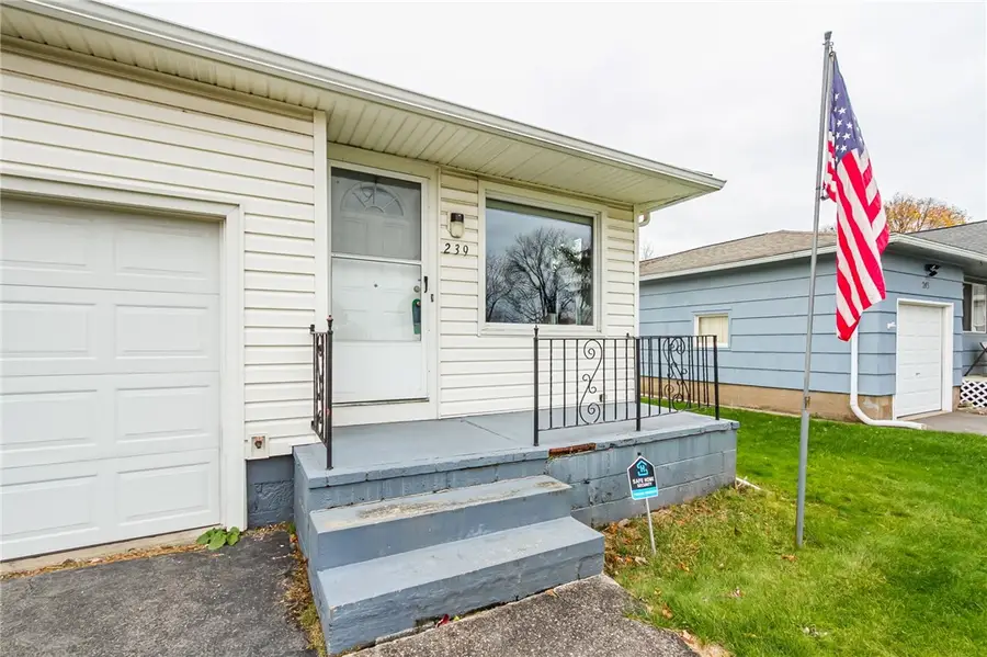 239 Woodside Place, Rochester, NY 14609 - Image #2