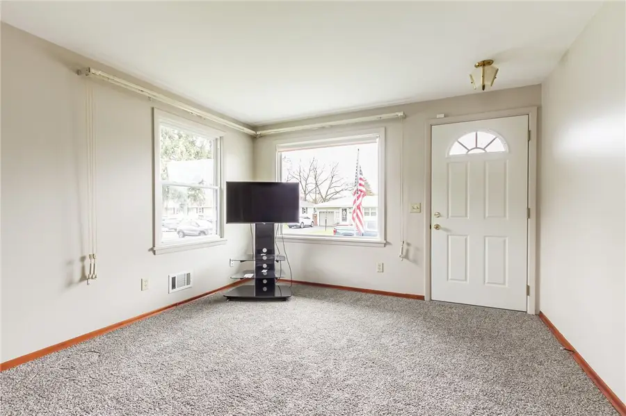 239 Woodside Place, Rochester, NY 14609 - Image #3