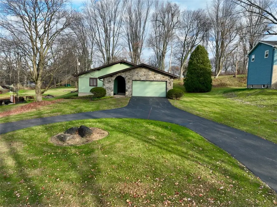 104 Woodside Drive, Penfield, NY 14526 - Image #2