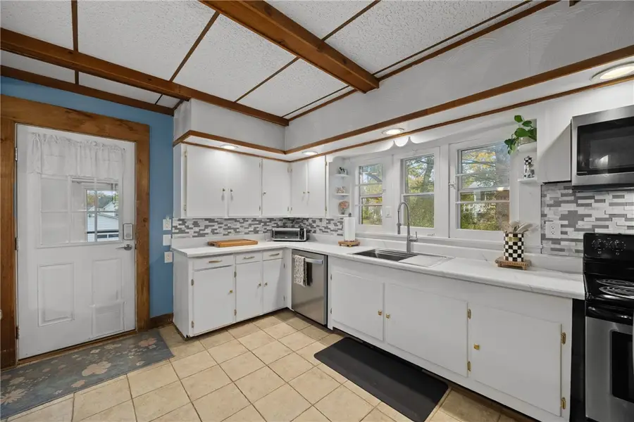 228 Hamilton Street, Penn Yan, NY 14527 - Image #3