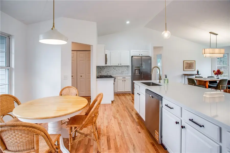 65 Bedfordshire Drive, Henrietta, NY 14467 - Image #2