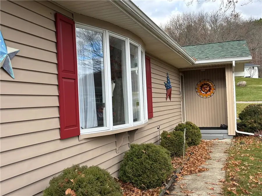 321 Burton Street, Bath, NY 14810 - Image #2