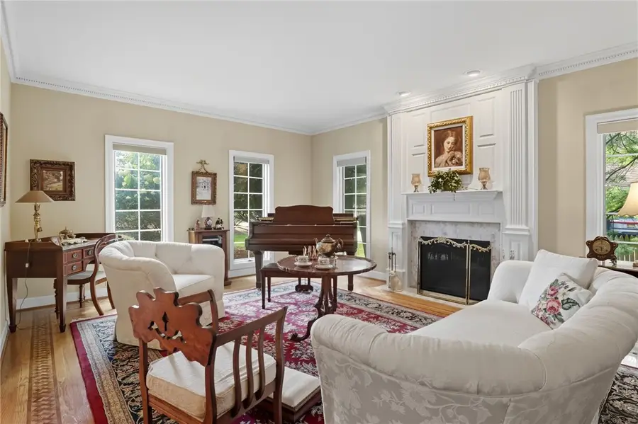 8054 Barony Woods, Pittsford, NY 14534 - Image #3