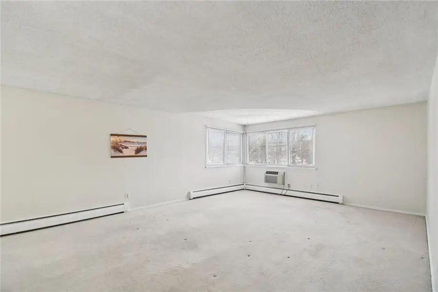 813 Westage At The, Rochester, NY 14617 - Image #2