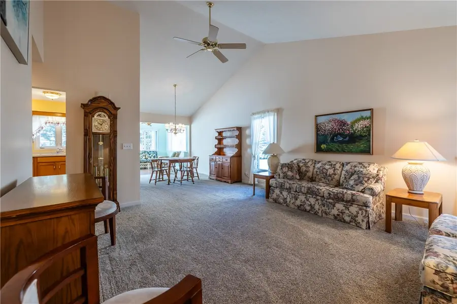 32 Parliament Circle, Rochester, NY 14616 - Image #2