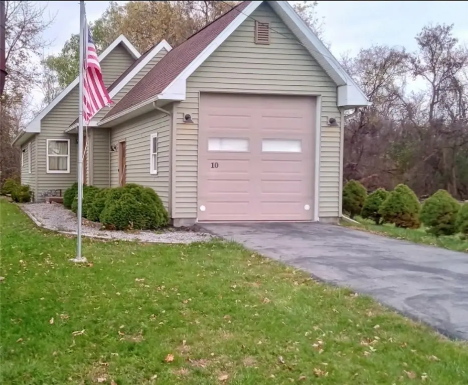 10 Lehigh Avenue, Manchester, NY 14504 - Image #1