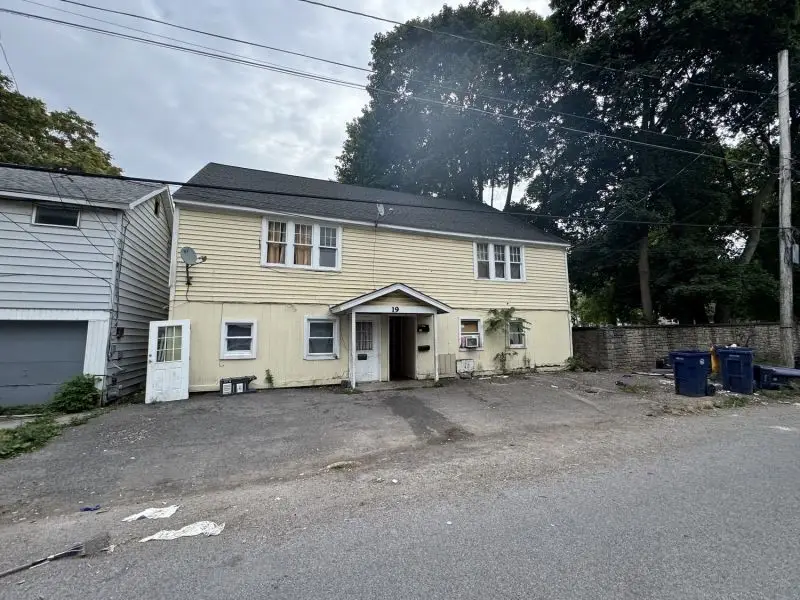 141 Pine Street, Lockport, NY 14094 - Image #2