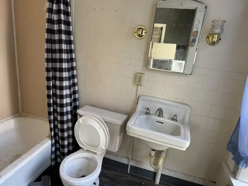 141 Pine Street, Lockport, NY 14094 - #3